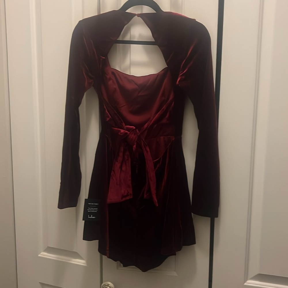 Lulus burgundy velvet dress - Picture 3 of 3